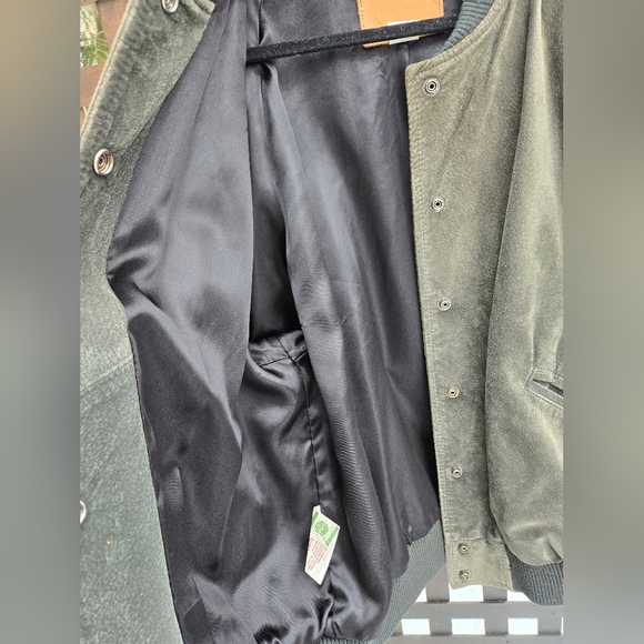 Vintage Suede Bomber Jacket - Picture 8 of 10